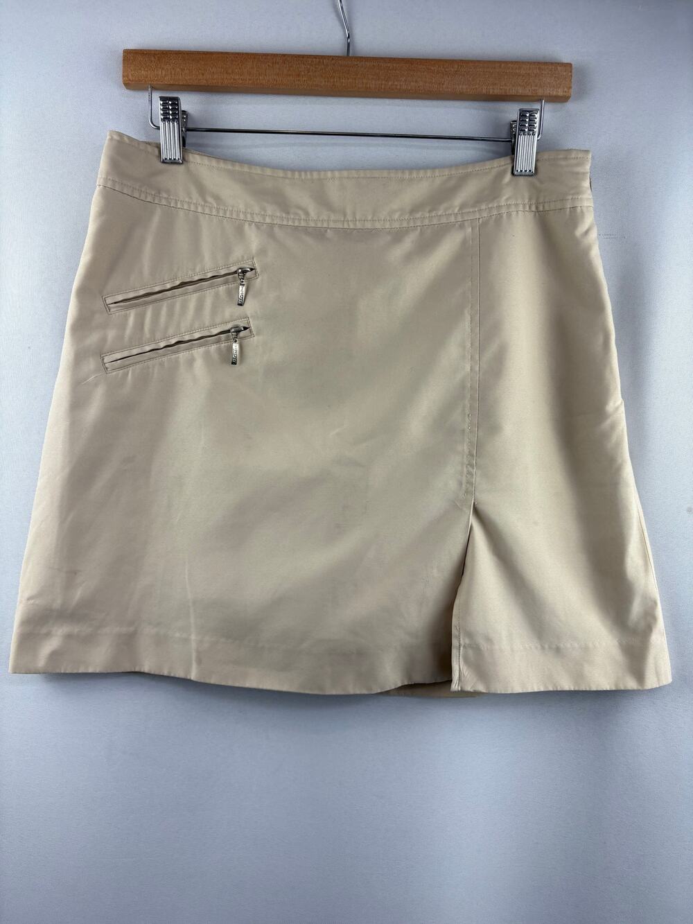 Women’s Izod Size 6 Khaki Sports Skort